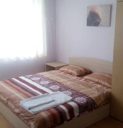 Presiyana بيت ضيافة *